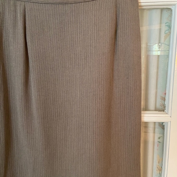 Gizmo suit size 42 used Color taupe - Picture 3 of 5